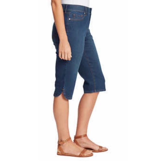Gloria Vanderbilt Lexi Skimmer Women's Capri Pants - Phoenix Wash, Size 16W-24W, With Belt